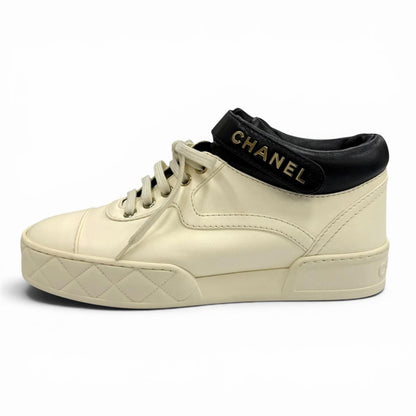 Chanel Logo with CC Lace Up Leather Sneakers Ivory Black — view 4