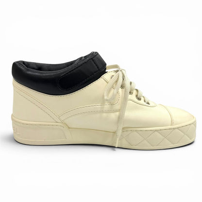 Chanel Logo with CC Lace Up Leather Sneakers Ivory Black — view 5