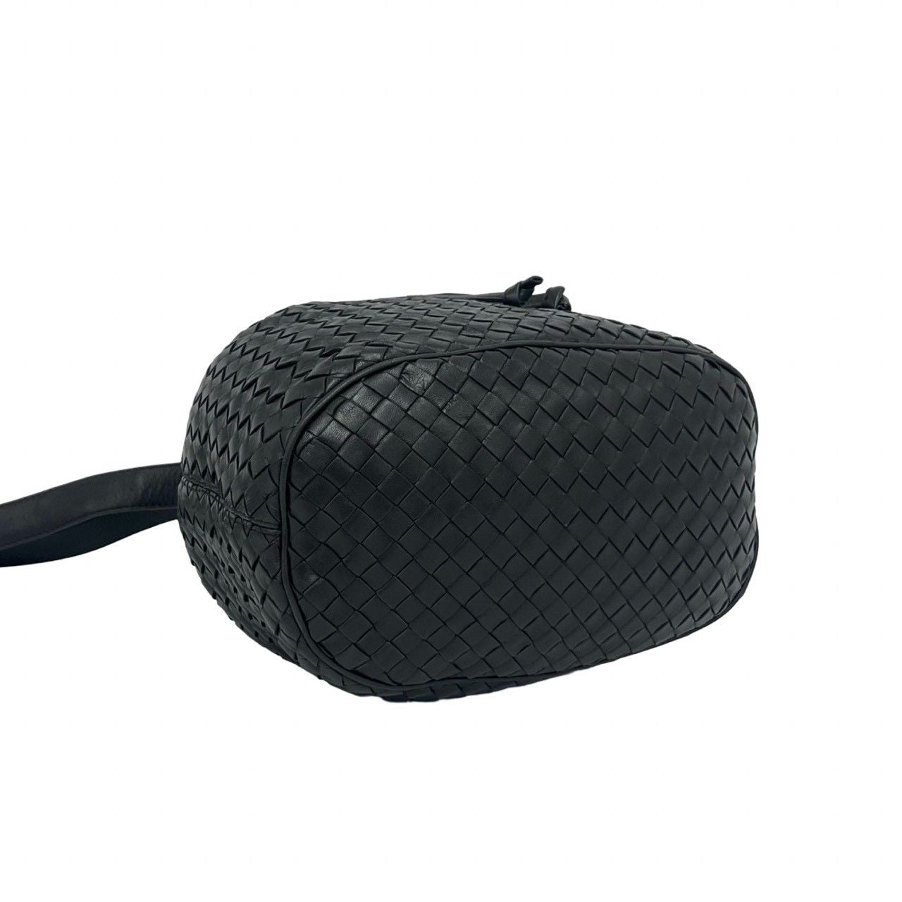 Bottega Veneta Intrecciato Leather Drawstring Shoulder Bag Cross Black — view 7