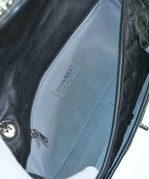 Chanel Shoulder Bag Black — view 3