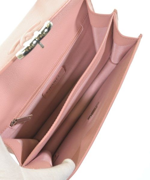 Chanel Shoulder Bag Pink — view 4