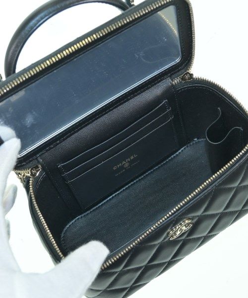 Chanel Shoulder Bag Black — view 4