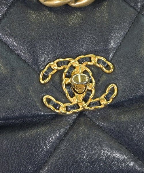 Chanel Shoulder Bag Navy — view 9