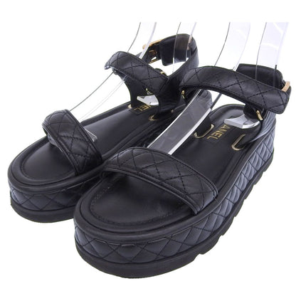 Chanel Metiers D'art Collection Leather CC Logo Quilted Flat Form Velcro