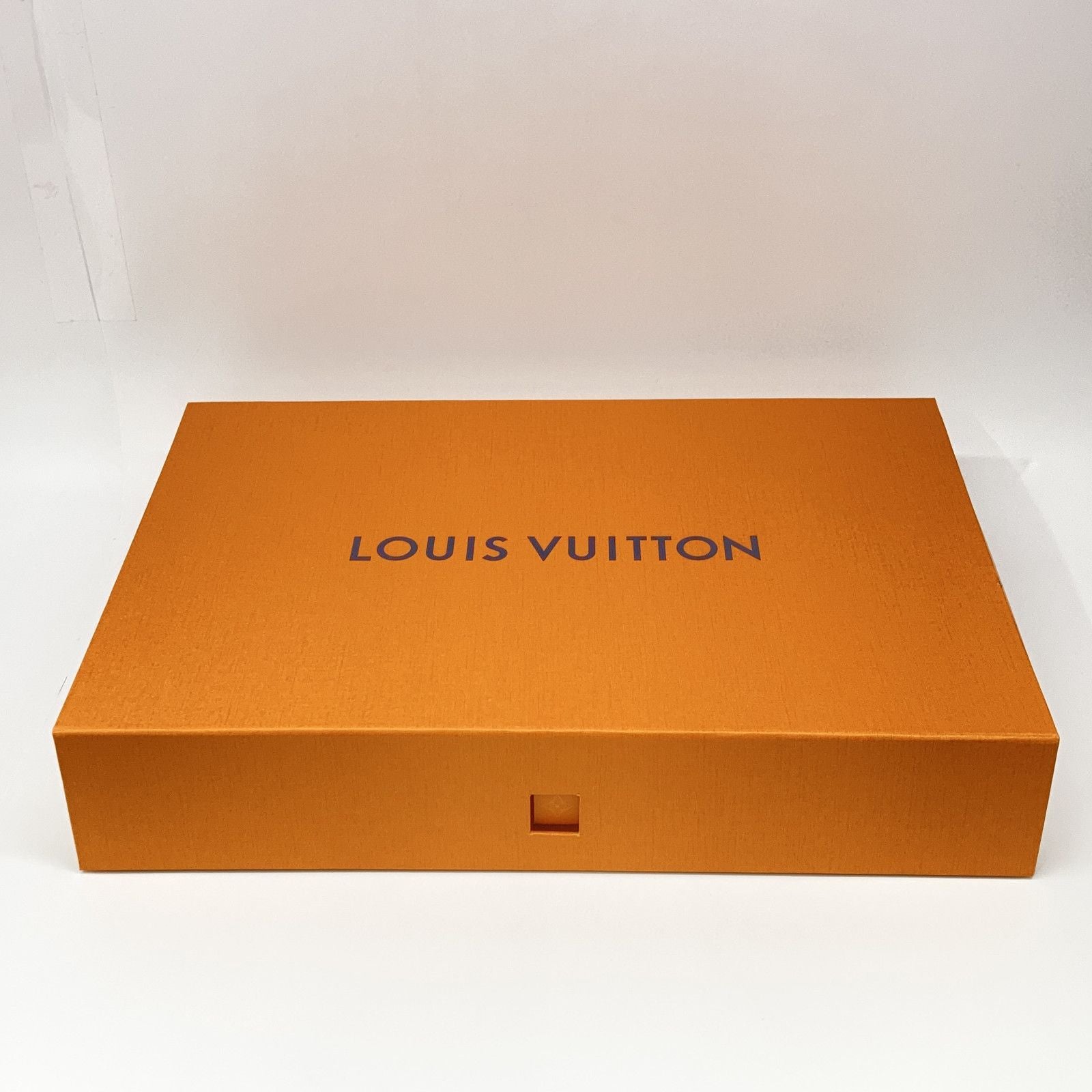 Louis Vuitton White Side Strap Short Sleeve Shirt — view 9