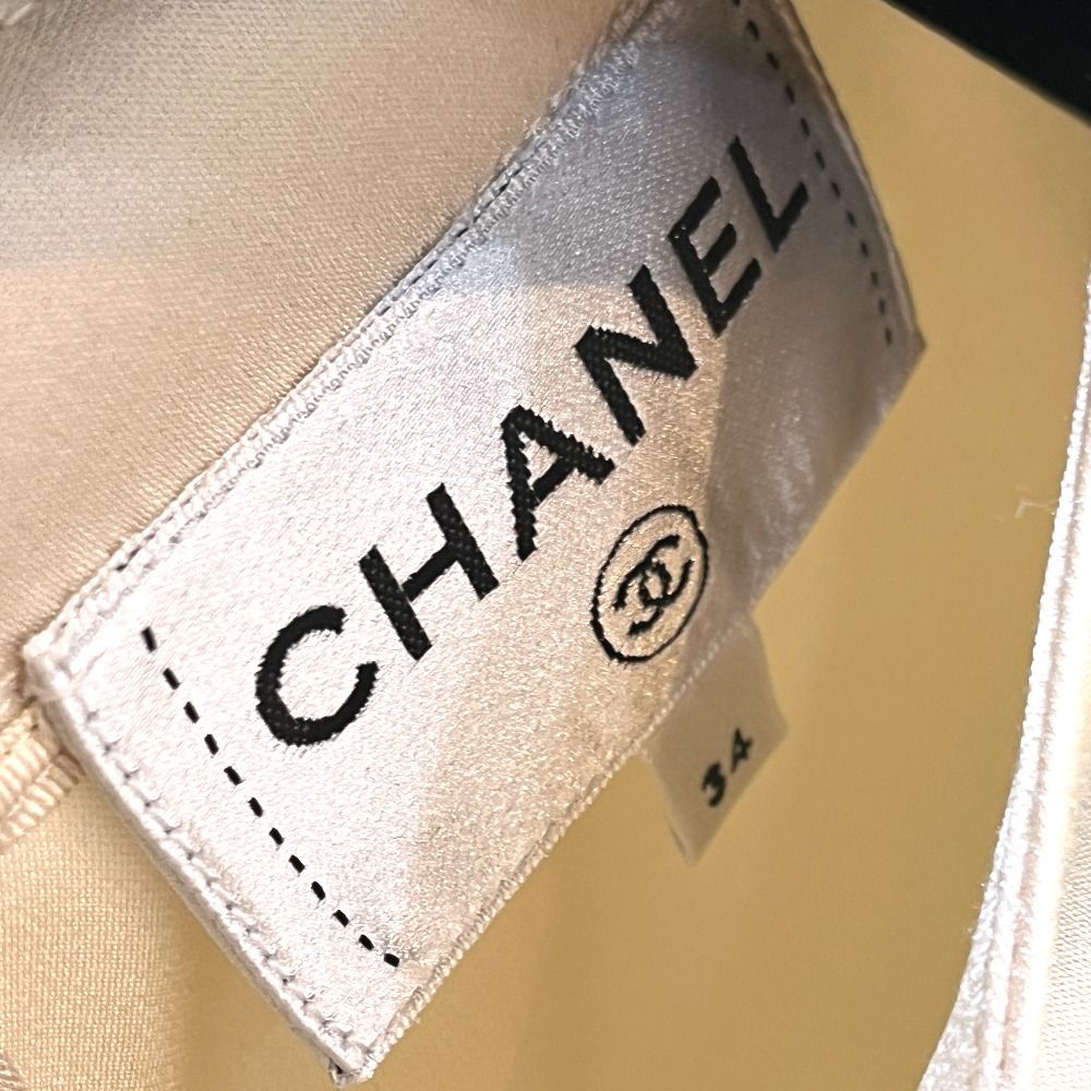 Chanel Short Sleeve Shirt Short Top Silk Satin White Sugar — view 7
