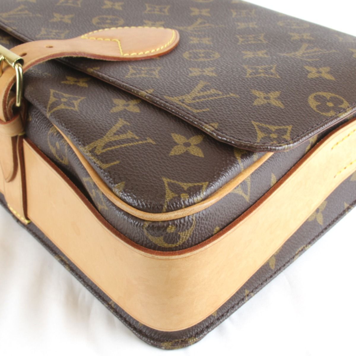 Louis Vuitton Cartouchiere GM Shoulder Bag Monogram Canvas Brown — view 4