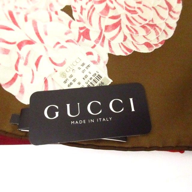 Gucci Scarf Vintage Tagged Boxed Alphabet Motif Pattern Silk Multi — view 3