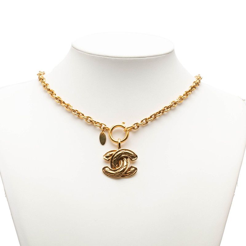 Chanel Quilted CC Logo Chain Necklace Gold Plated — view 6