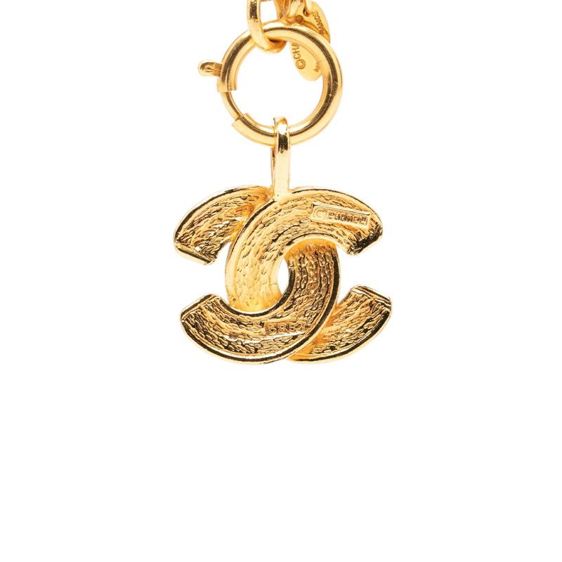 Chanel Quilted CC Logo Chain Necklace Gold Plated — view 4