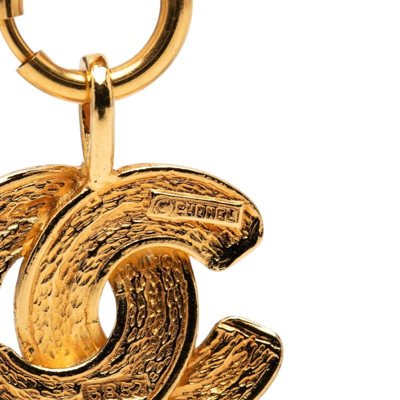 Chanel Quilted CC Logo Chain Necklace Gold Plated — view 5