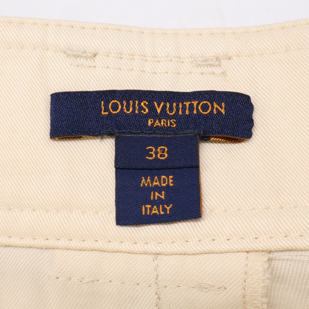 Louis Vuitton An1 Pants with Belt 2 Tucks 38 — view 3
