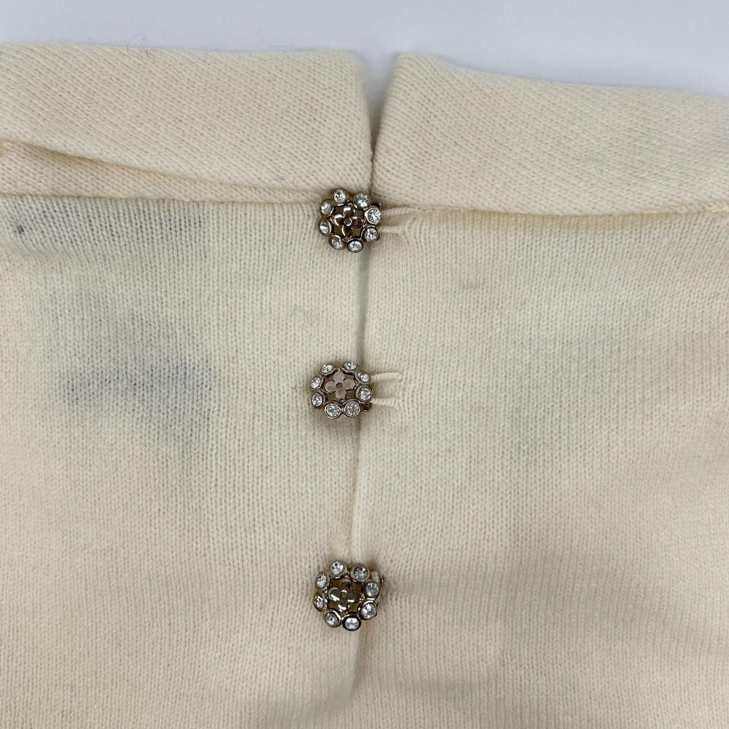 Louis Vuitton White Wool Cashmere Back Button Short Sleeve Knit Sweater — view 7