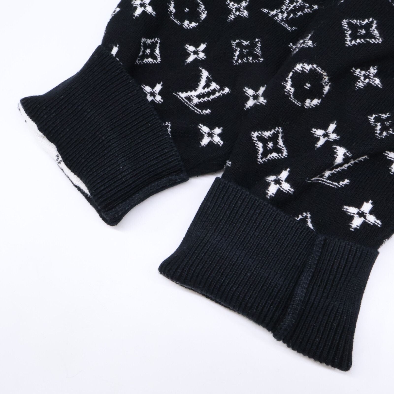 Louis Vuitton Agency Gradient Monogram Crew Neck Knit Sweater XL — view 8