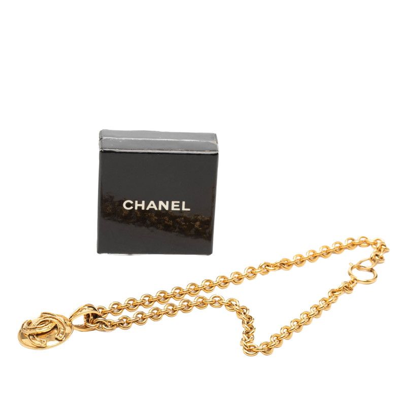 Chanel CC Logo Vintage Chain Pendant 94 Gold Plated — view 6