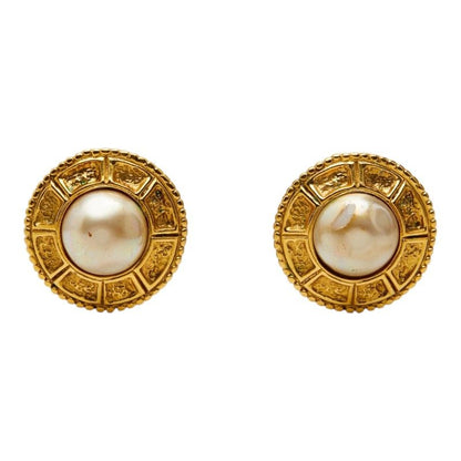 Chanel Round Earrings Gold Plated Faux Pearl — view 2