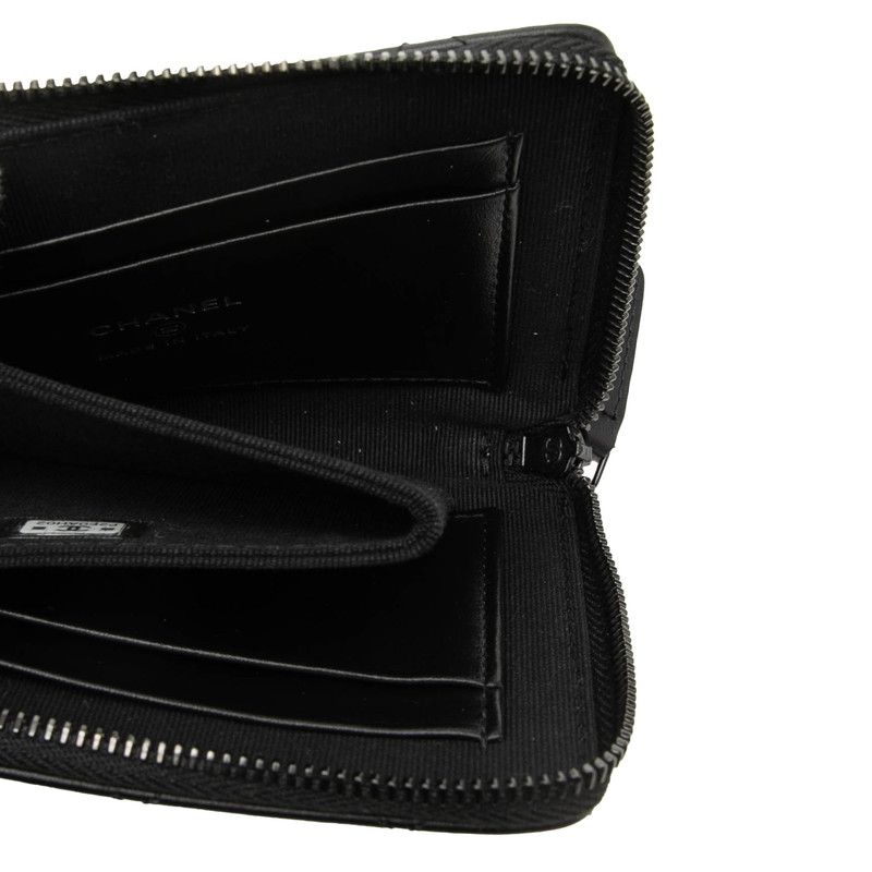 Chanel CC Logo Quilted Coin Case Compact Wallet L-shaped So Black Leather — view 4