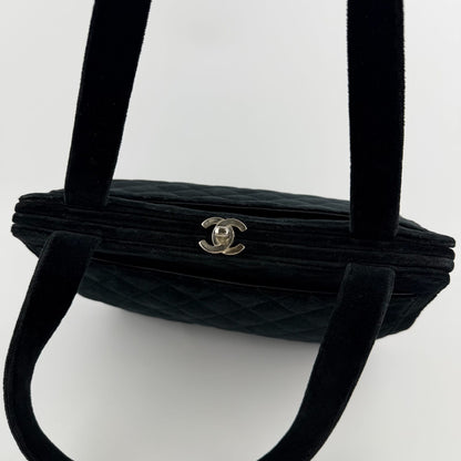 Chanel CC Logo Quilted Tote Shoulder Black Velour Vintage — view 6