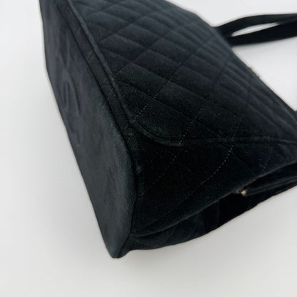 Chanel CC Logo Quilted Tote Shoulder Black Velour Vintage — view 9