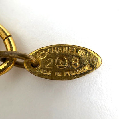 Chanel CC Logo Round Necklace Gold Plated — view 5