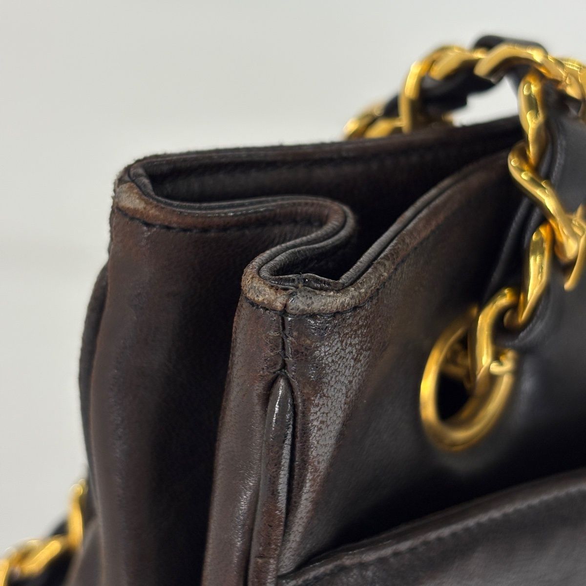 Chanel CC Logo Chain Tote Shoulder Bag Leather Black — view 5