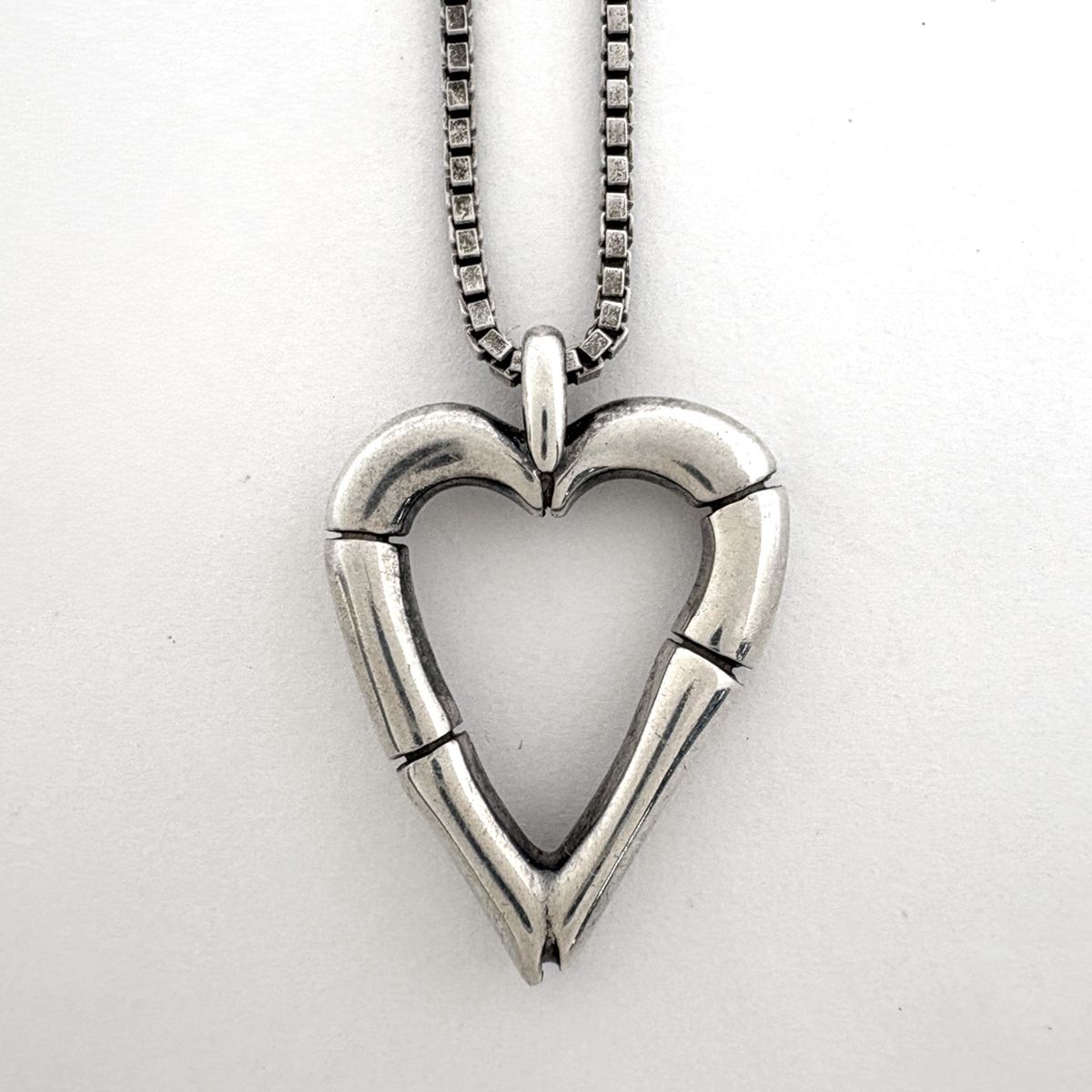 Gucci Heart Motif Necklace 925 Sterling Silver — view 2