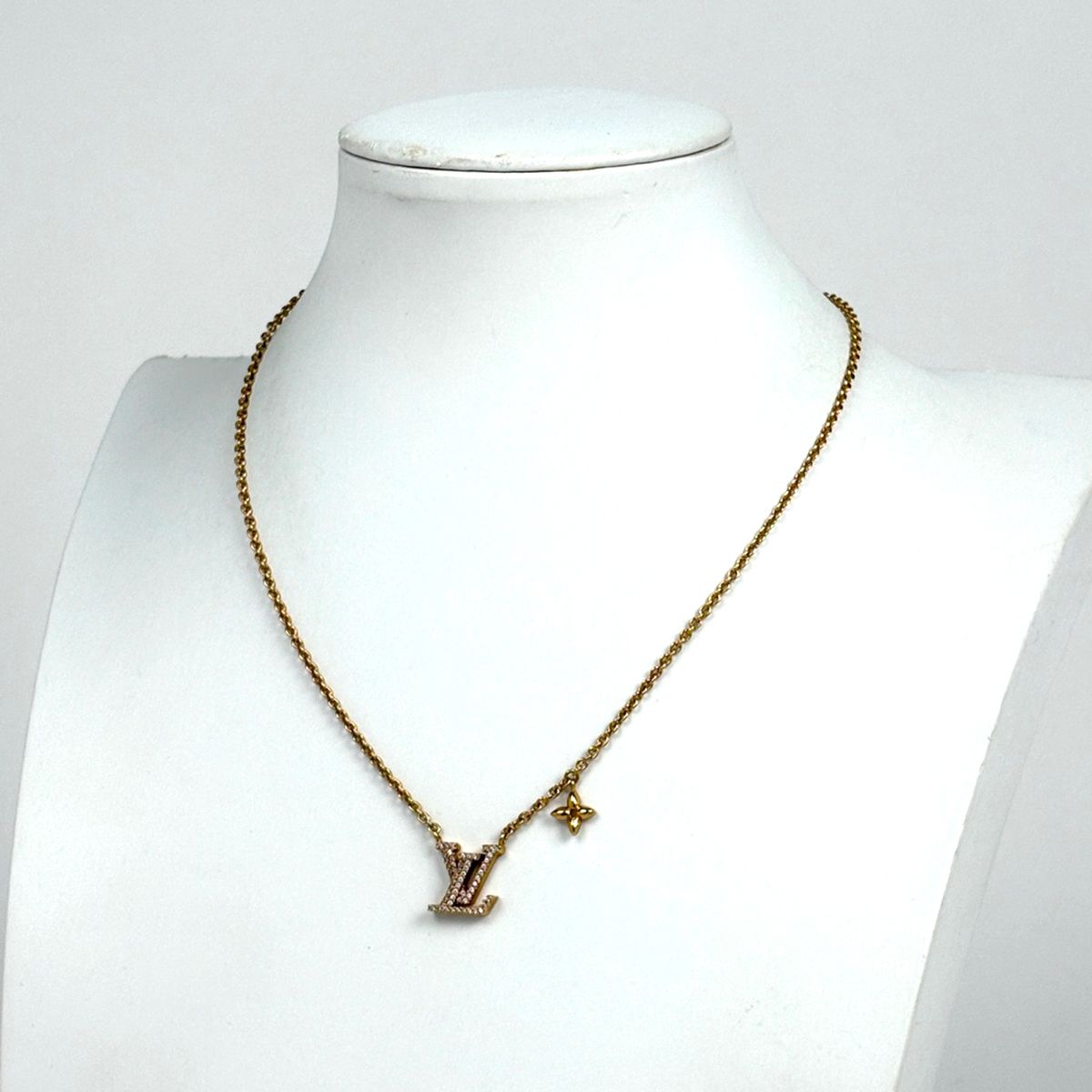 Louis Vuitton Necklace LV Iconic Rhinestone Gold — view 4