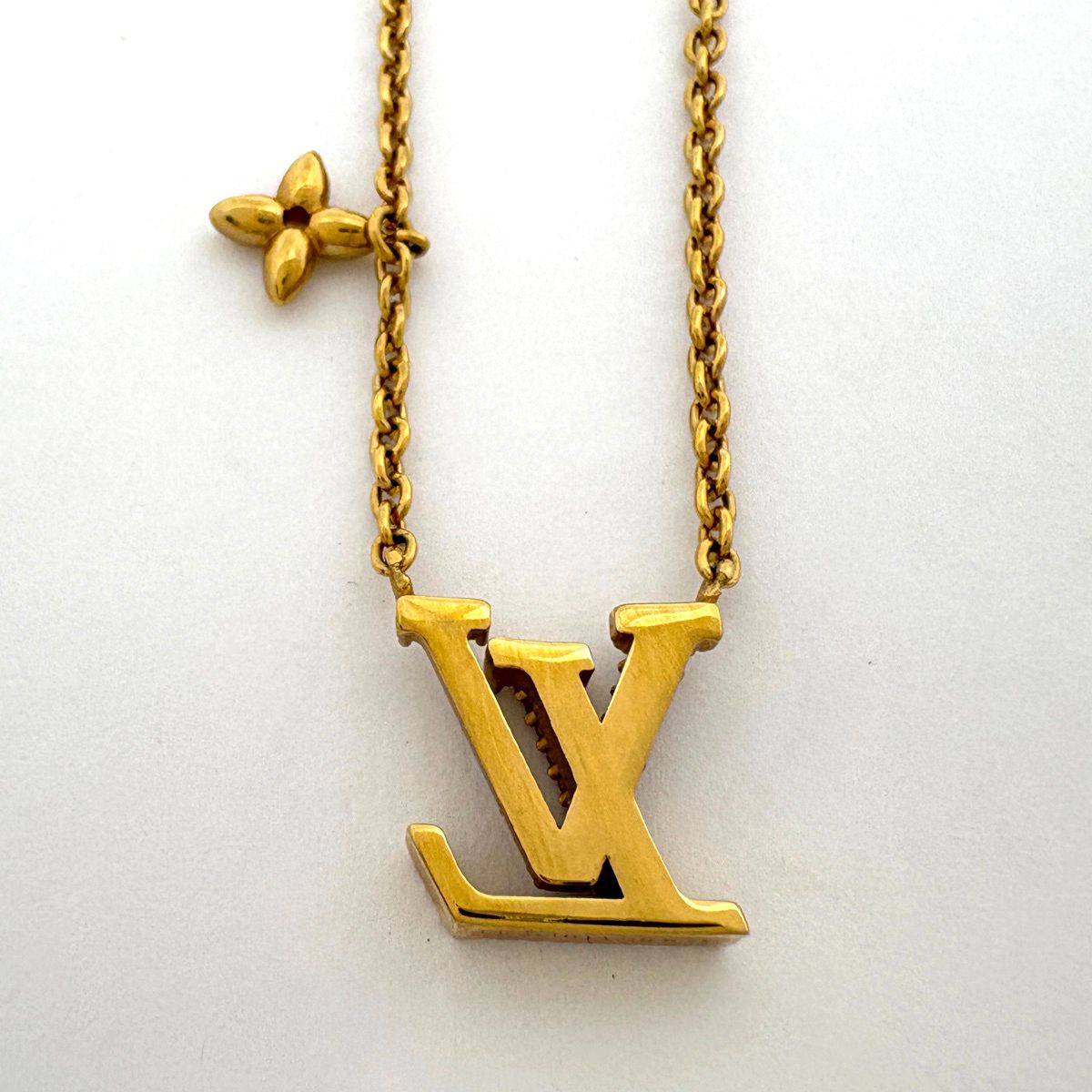 Louis Vuitton Necklace LV Iconic Rhinestone Gold — view 2
