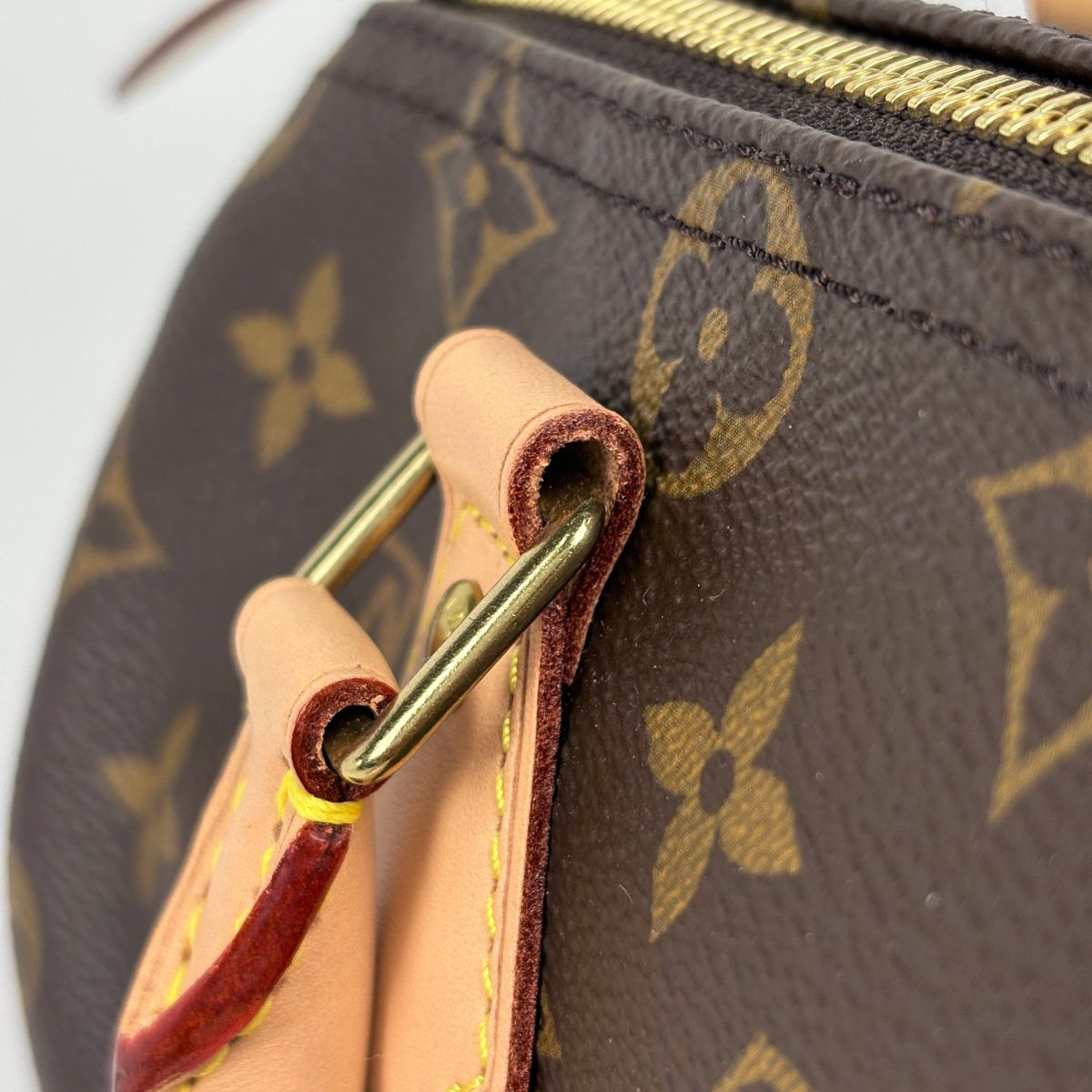 Louis Vuitton Speedy 25 Handbag Monogram Brown — view 4