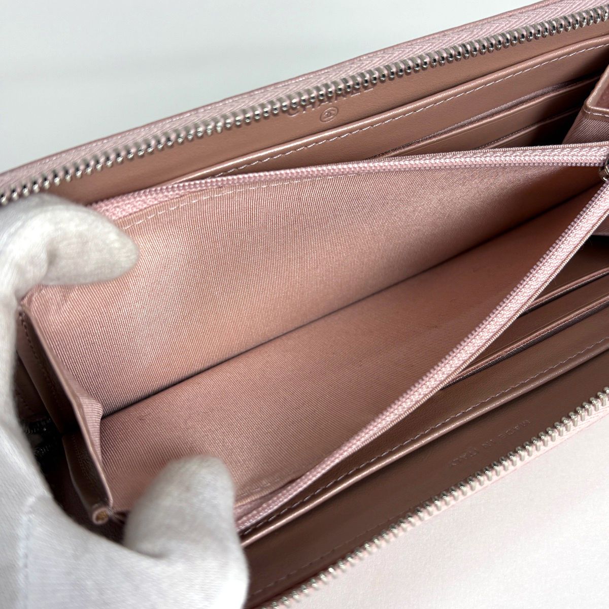 Chanel Camellia Zip Around Wallet CC Logo Leather Pink — view 7