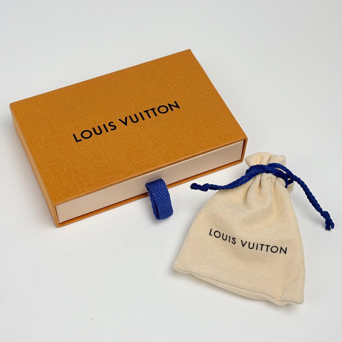 Louis Vuitton Bracelet LV Chain Links Silver Plated — view 7