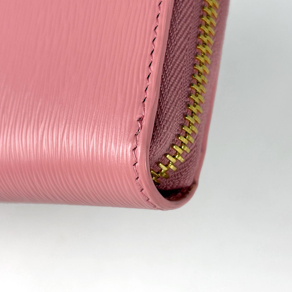 Prada Logo Zip Around Wallet Round Zip Leather Pink — view 3