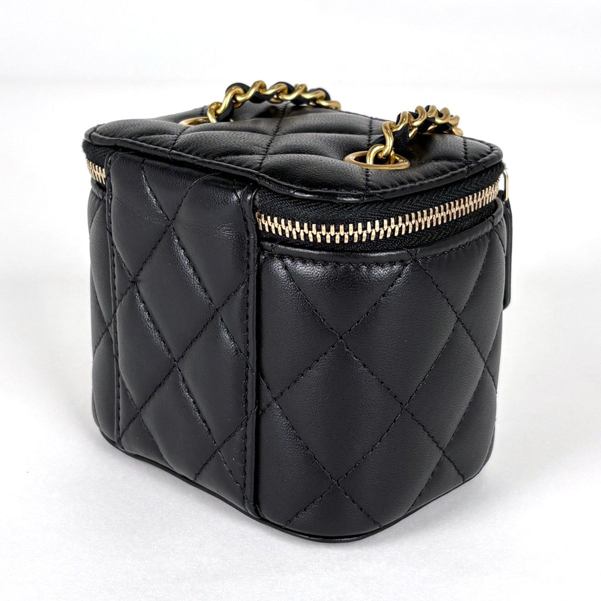 Chanel CC Logo Chain Shoulder Bag Quilted Vanity Leather Black — view 2