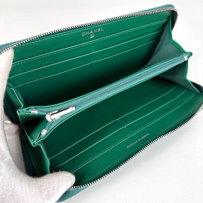 Chanel CC Logo Zip Around Wallet CC Round Zip Quilted Caviar Leather Green — view 6