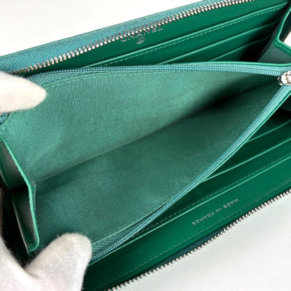Chanel CC Logo Zip Around Wallet CC Round Zip Quilted Caviar Leather Green — view 7