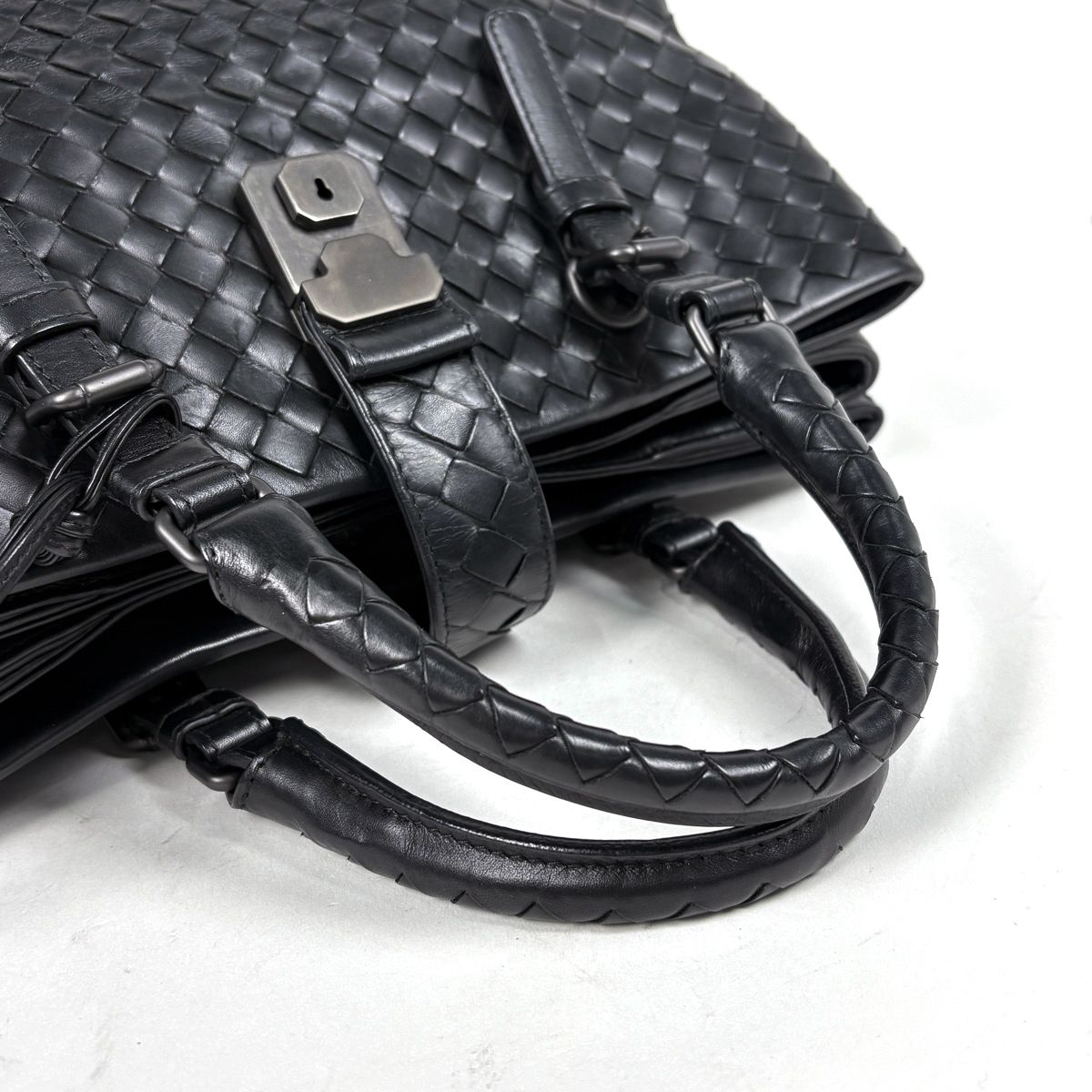 Bottega Veneta Intrecciato Small Rome Bag 2-Way Handbag Leather Black — view 5
