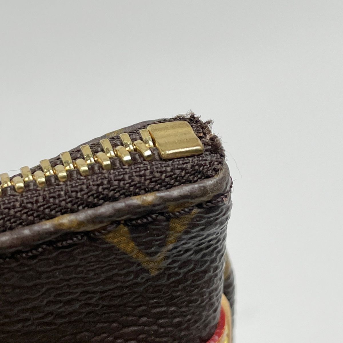 Louis Vuitton Pochette Bosford Crossbody Monogram Brown — view 4