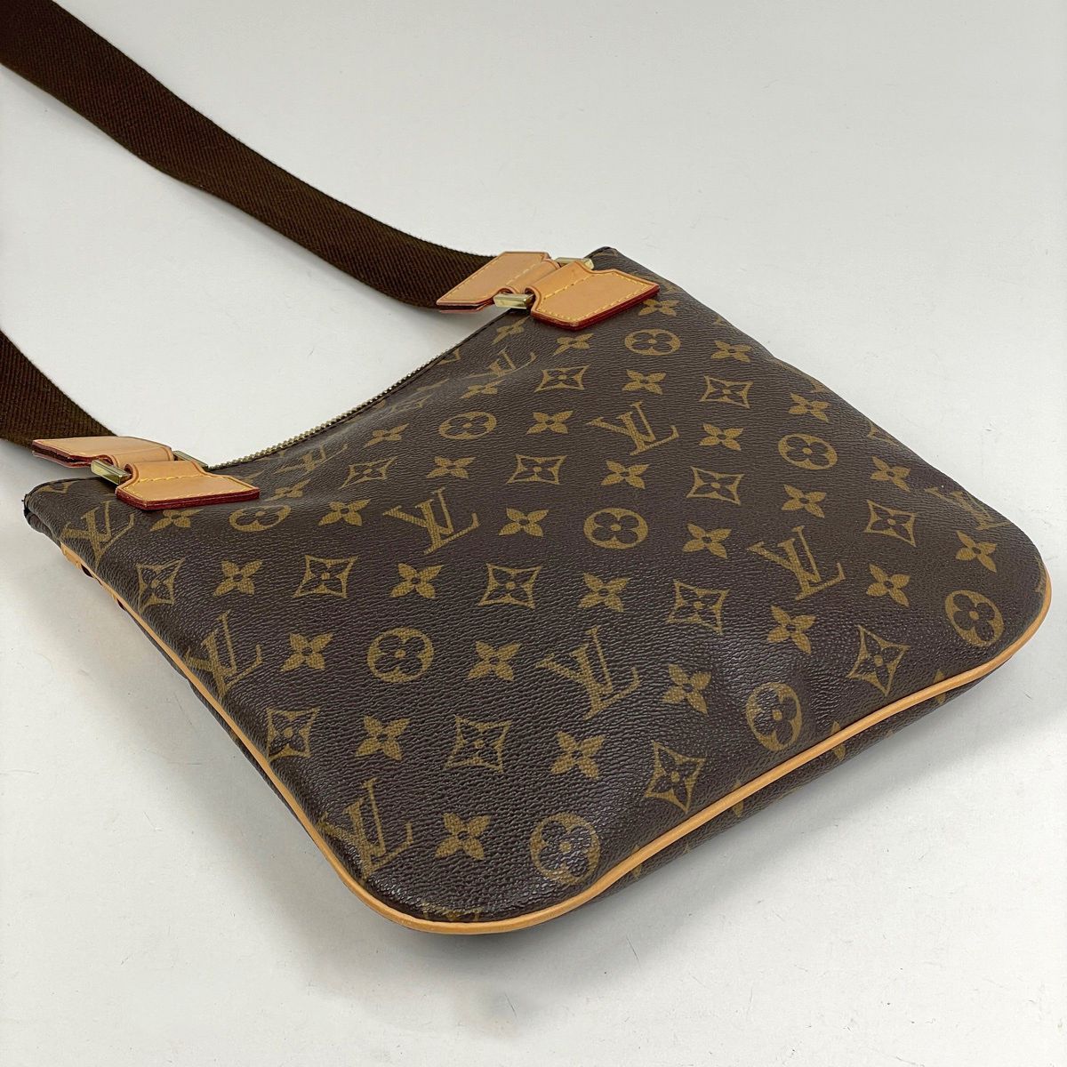 Louis Vuitton Pochette Bosford Crossbody Monogram Brown — view 2
