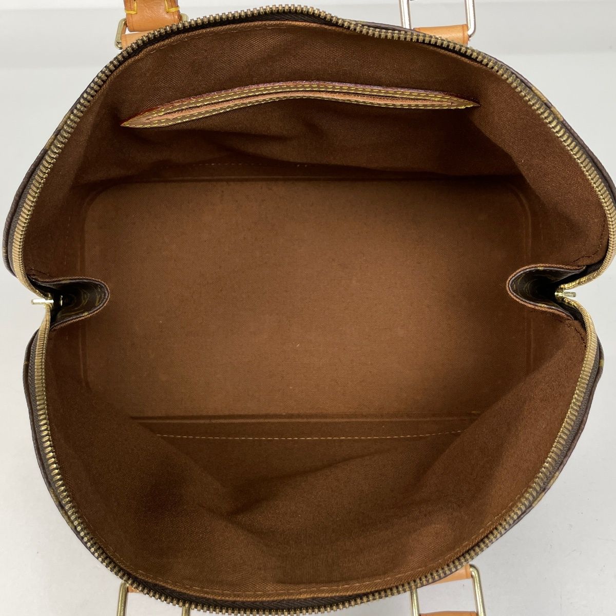 Louis Vuitton Alma Handbag Monogram Brown — view 7