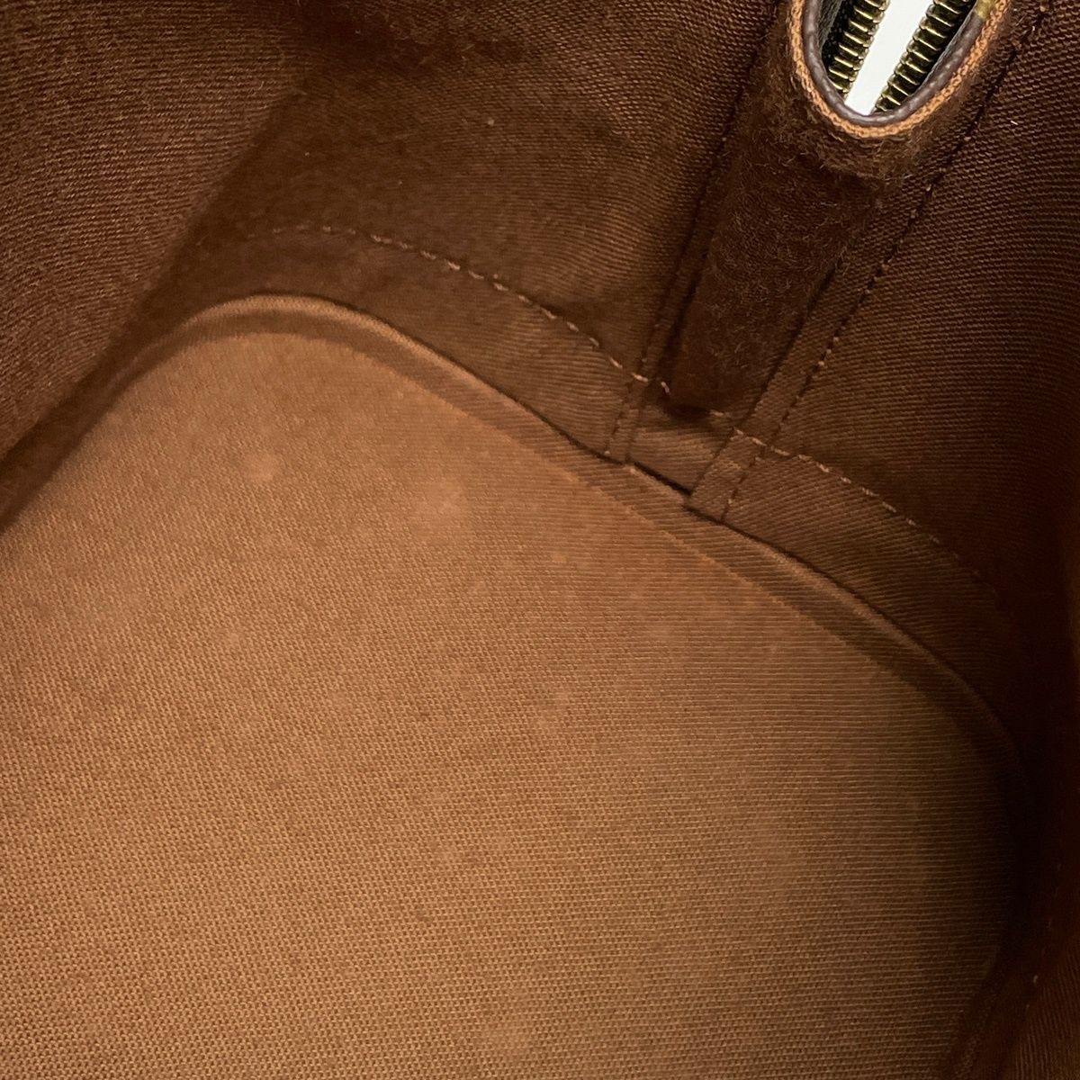 Louis Vuitton Alma Handbag Monogram Brown — view 6
