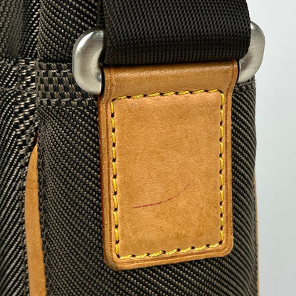 Louis Vuitton Shoulder Bag Damier Geant Tail — view 4