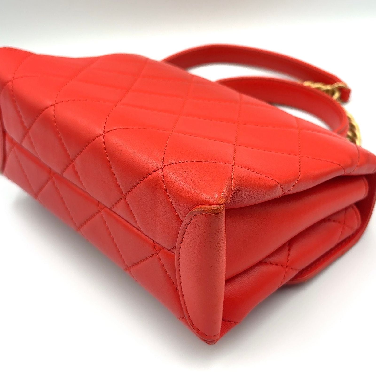 Chanel CC Lambskin Orange Shoulder Bag Gold — view 9
