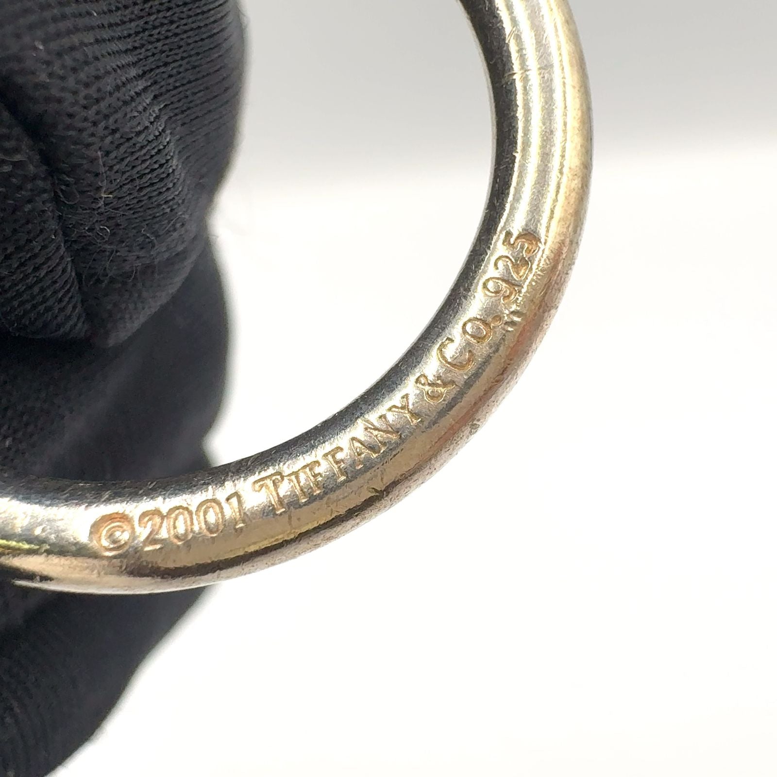 Tiffany & Co Return to Oval Silver Key Ring Key Holder — view 4