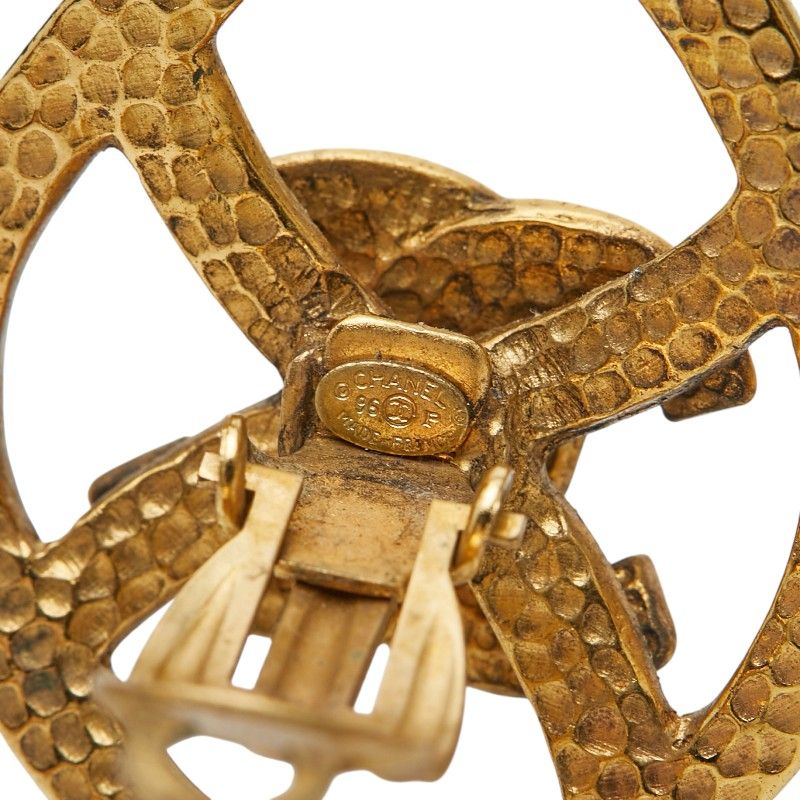 Chanel CC Logo Vintage Earrings Gold Plated — view 4