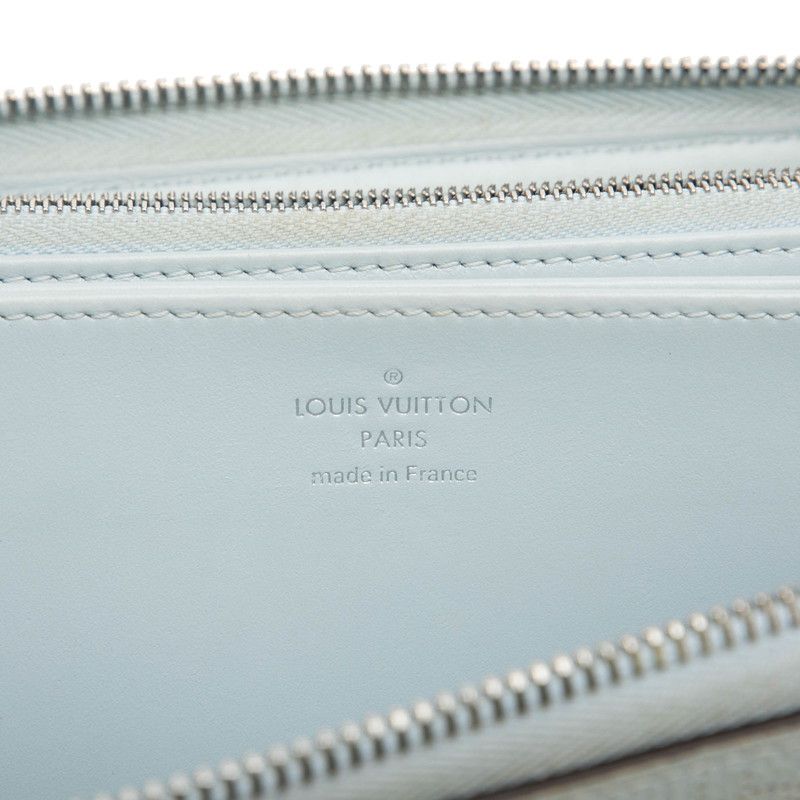 Louis Vuitton Monogram Mahina Zippy Wallet Light Blue Leather — view 5