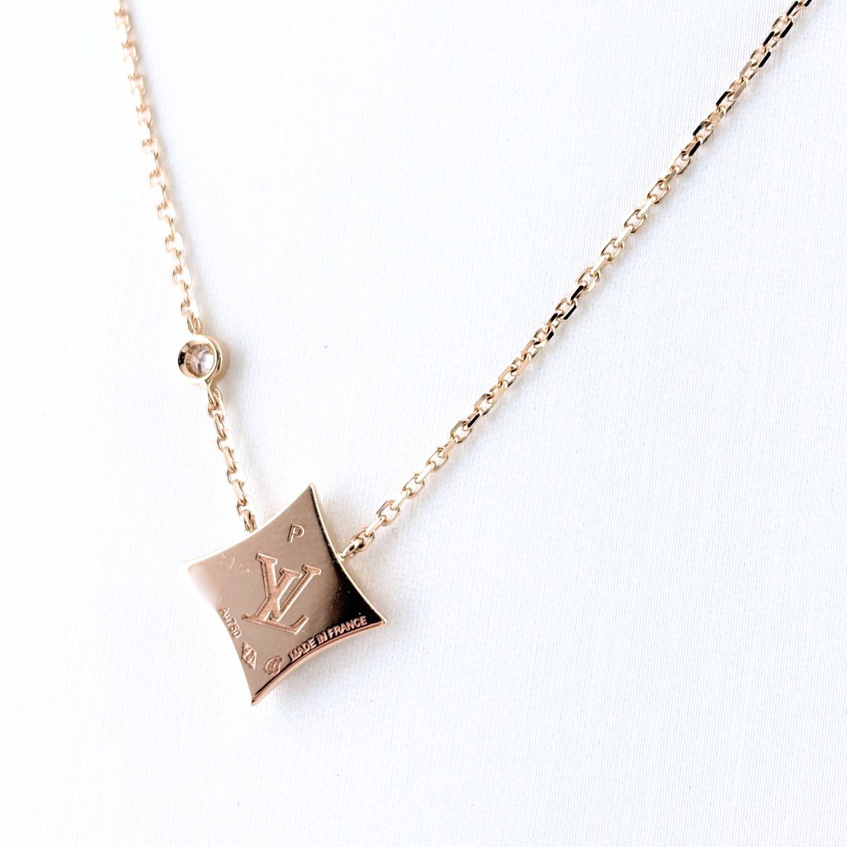 Louis Vuitton Star Blossom BB Necklace PG Pink Gold Pendant Pave Diamond Mother — view 4
