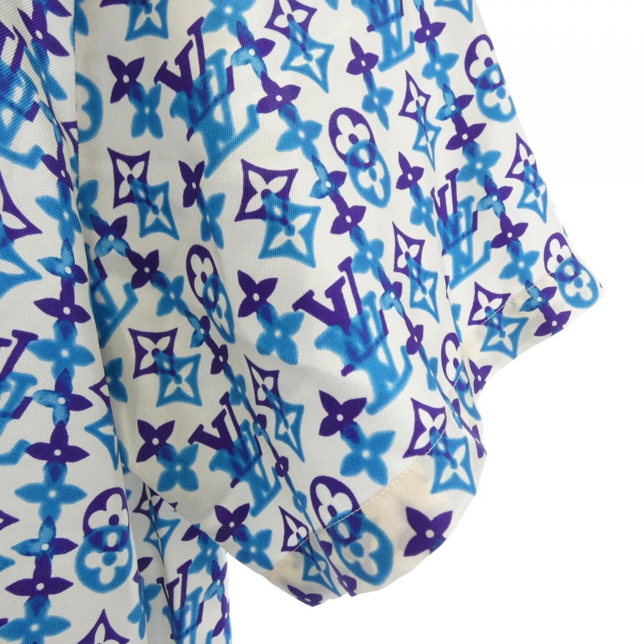 Louis Vuitton Monogram Overlap Motif S Shirt — view 6