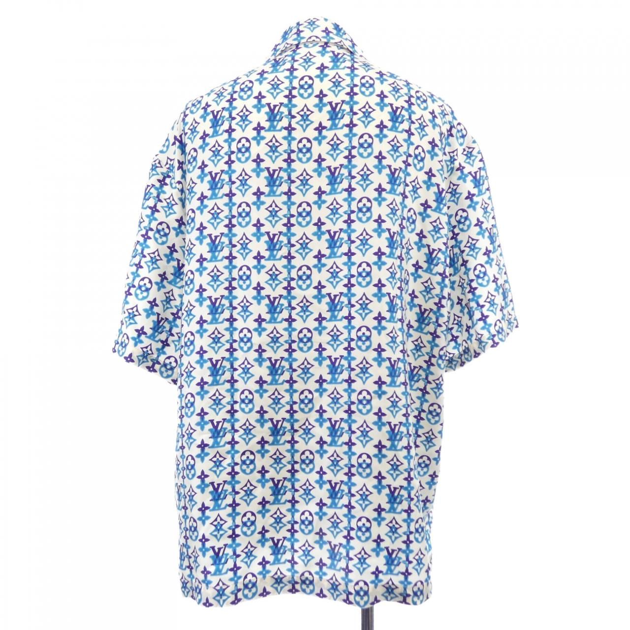 Louis Vuitton Monogram Overlap Motif S Shirt — view 2