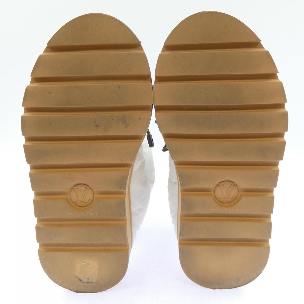 Louis Vuitton Monogram Pattern Pillow Line Boots — view 4