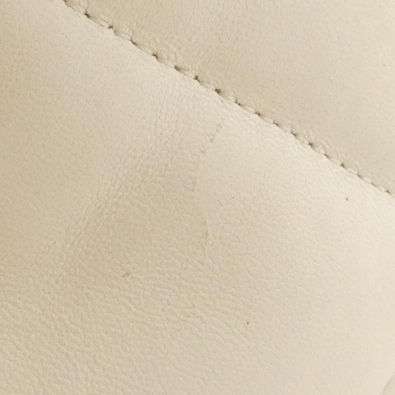 Chanel 19 Line Shoulder — view 6